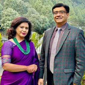  Anita Kerr & Vinay Kerr,Founders